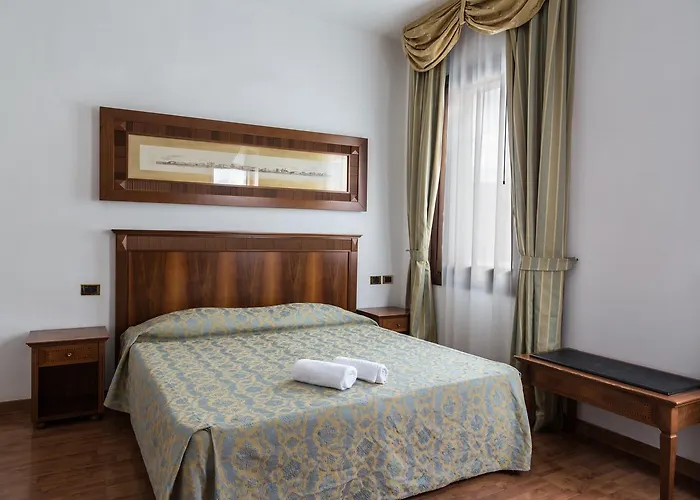 Отель Duca D'aosta 4*